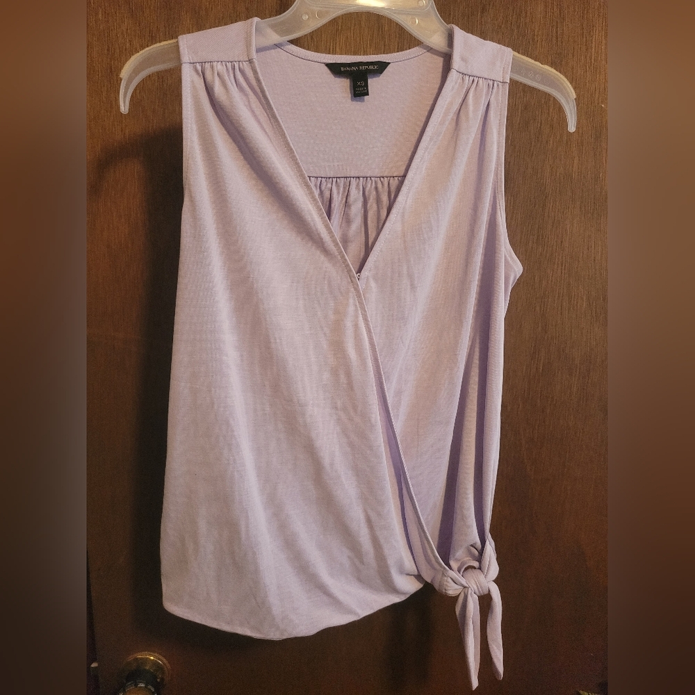 Women's Lavender Sleeveless Top
